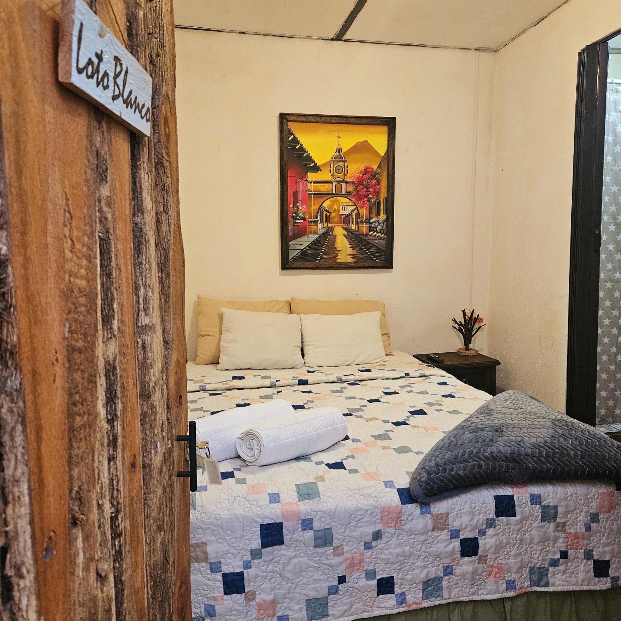 Hotel Cermeno'S House à Antigua Extérieur photo