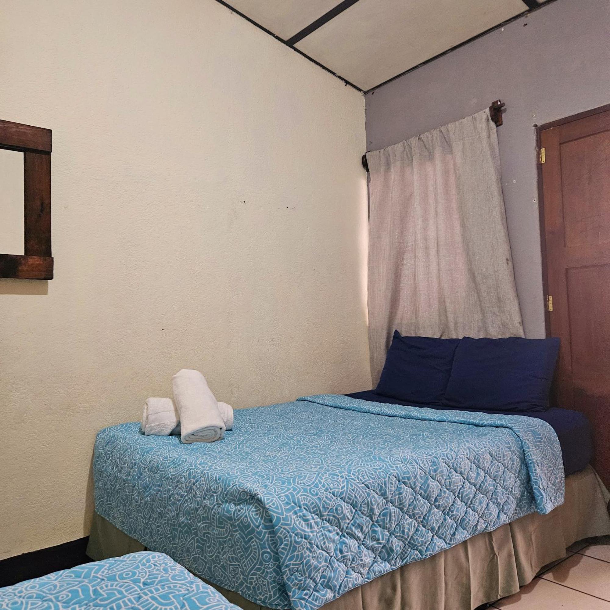 Hotel Cermeno'S House à Antigua Extérieur photo